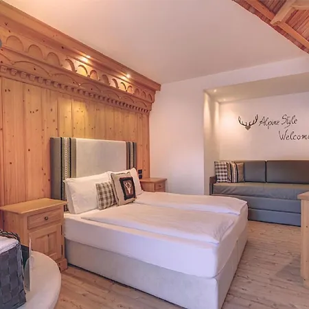 Hotel Madonnina And Wellness 3*