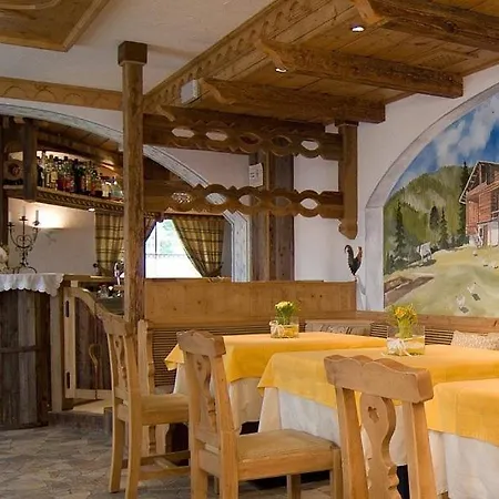 Madonnina And Wellness Hotel 3*