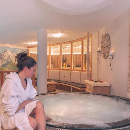 Madonnina And Wellness 3*