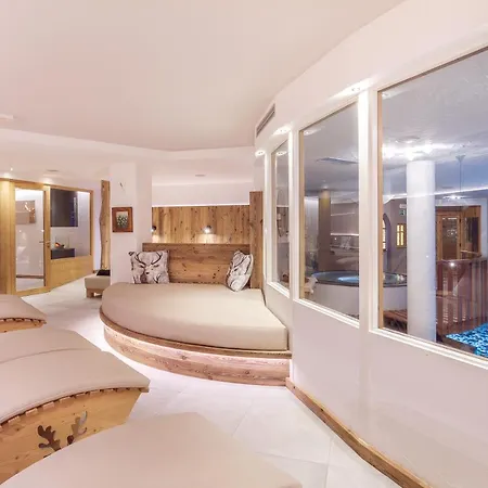Madonnina And Wellness Hotel 3*